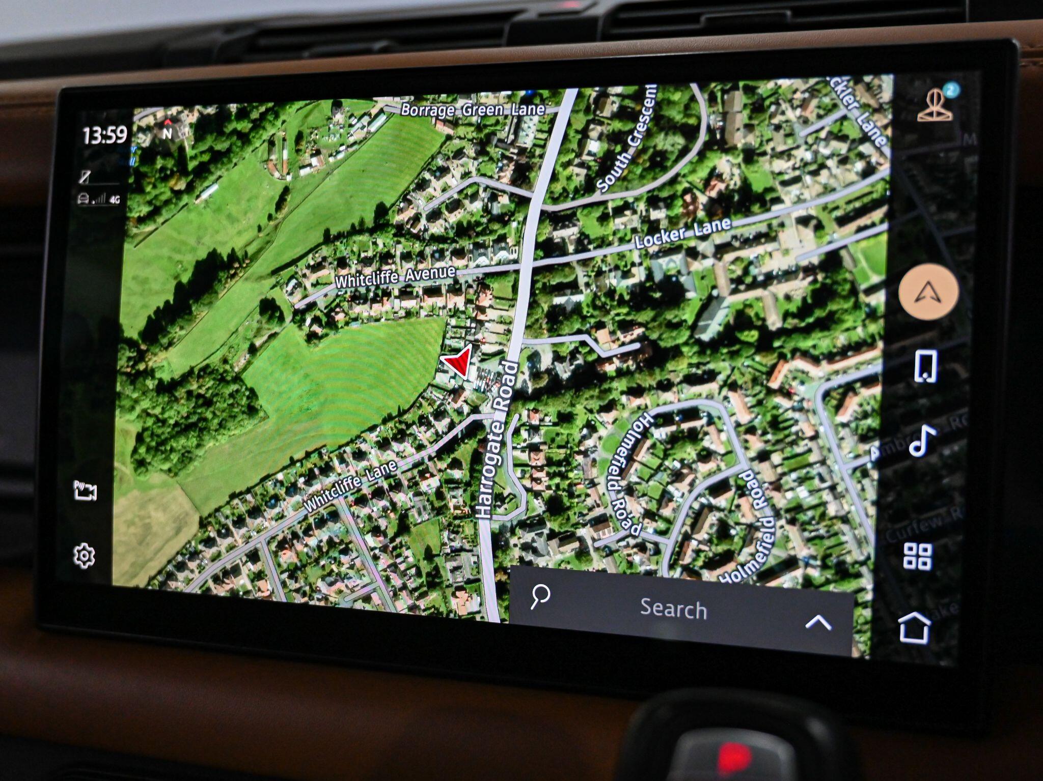 Land Rover Defender view 17