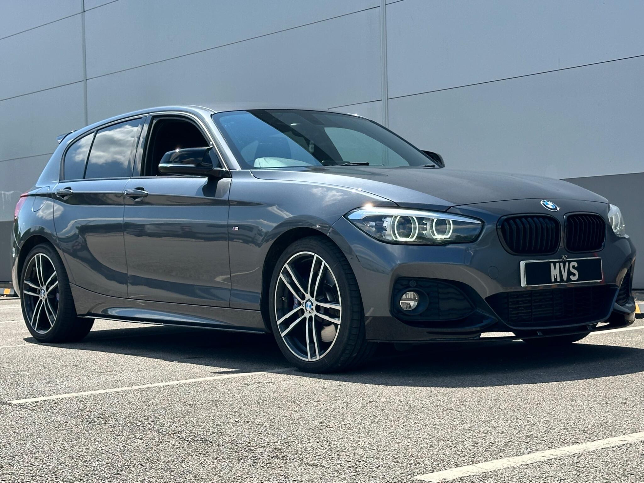 BMW 1 Series view 6