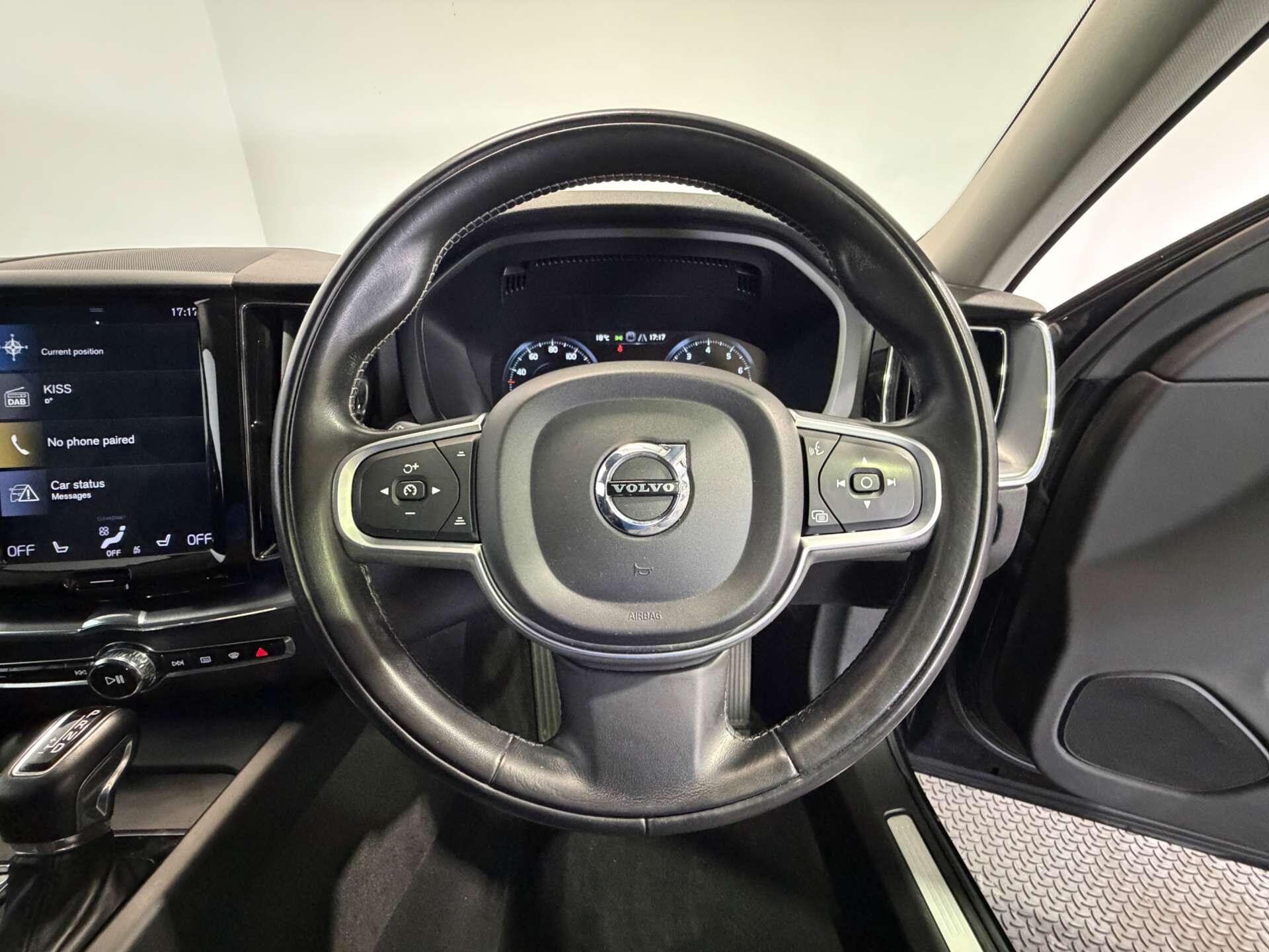Volvo XC60 view 35
