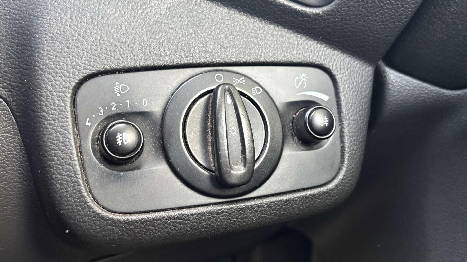 Ford Kuga view 21