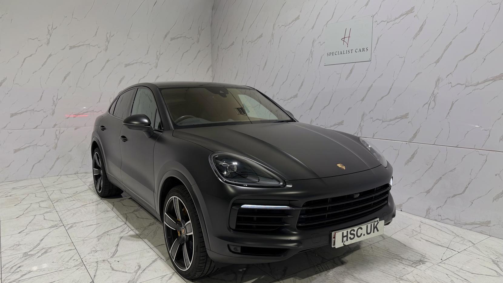 Porsche Cayenne view 35