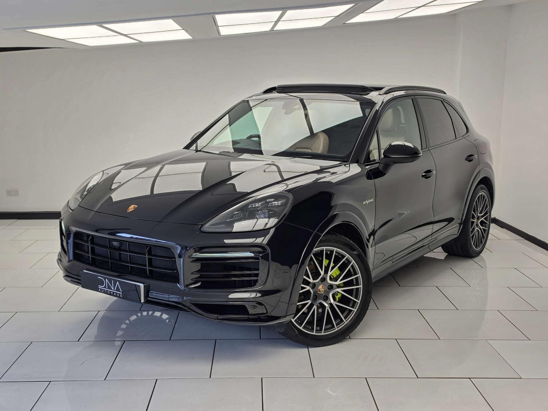 Porsche Cayenne view 8