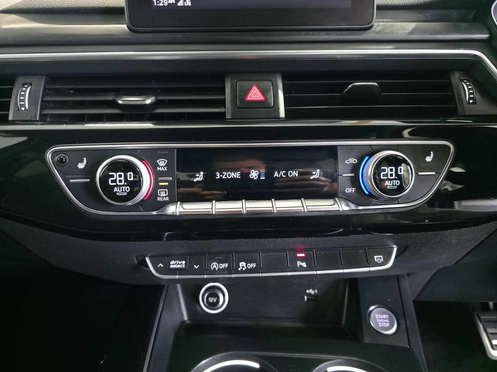 Audi A4 view 43