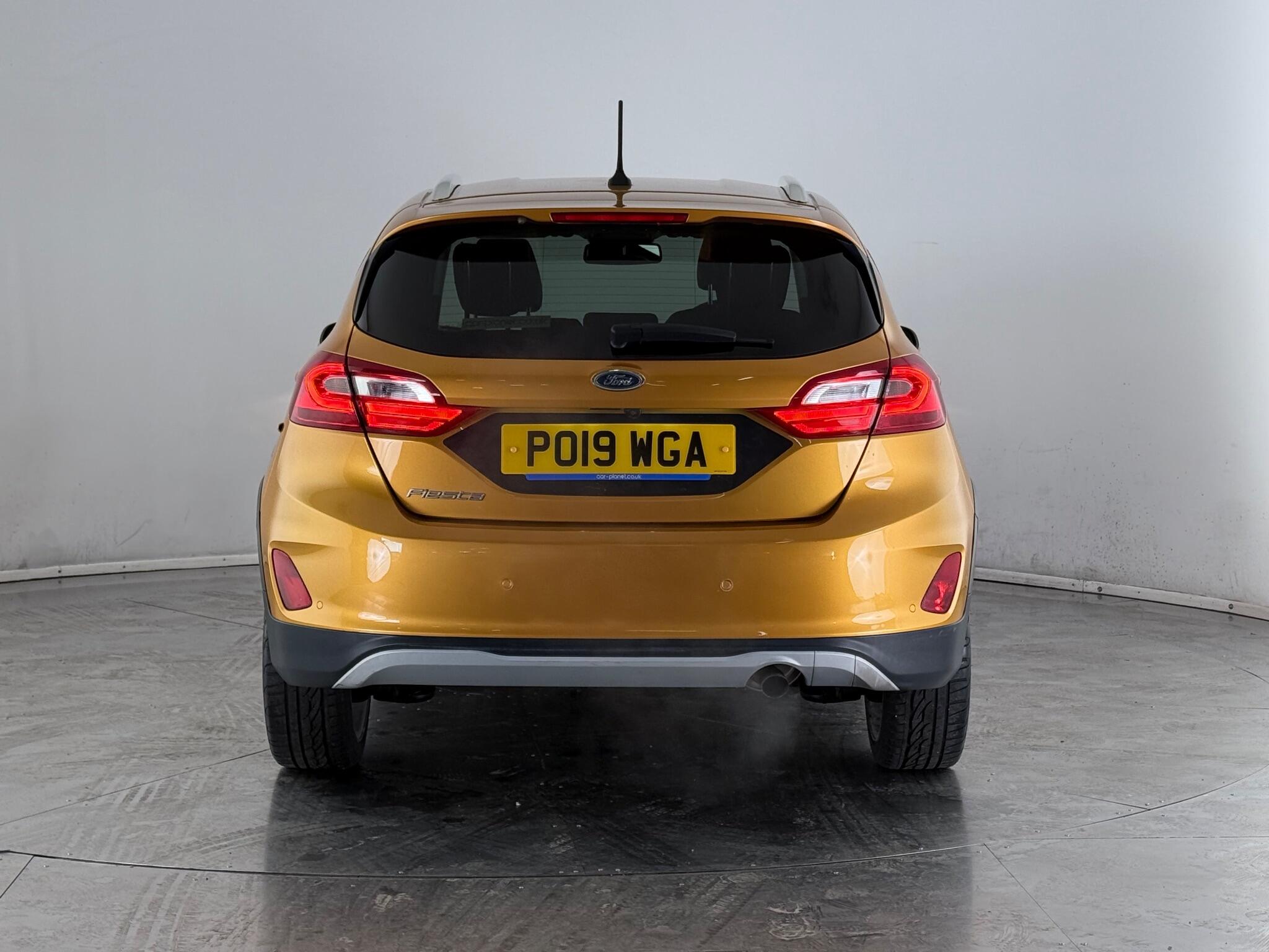 Ford Fiesta view 6