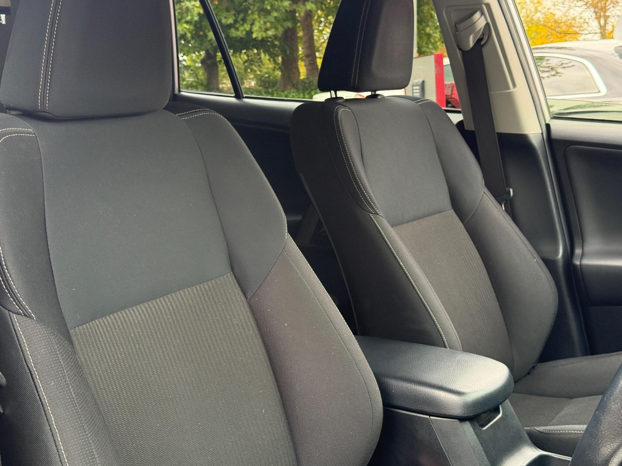 Toyota RAV4 - Image 36