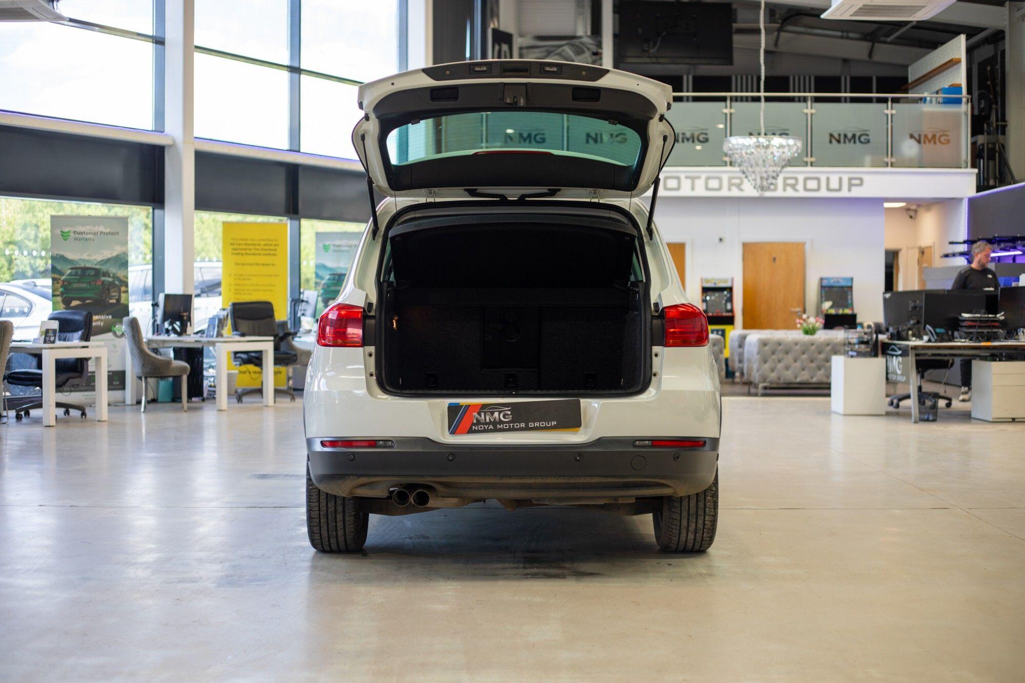 Volkswagen Tiguan view 34