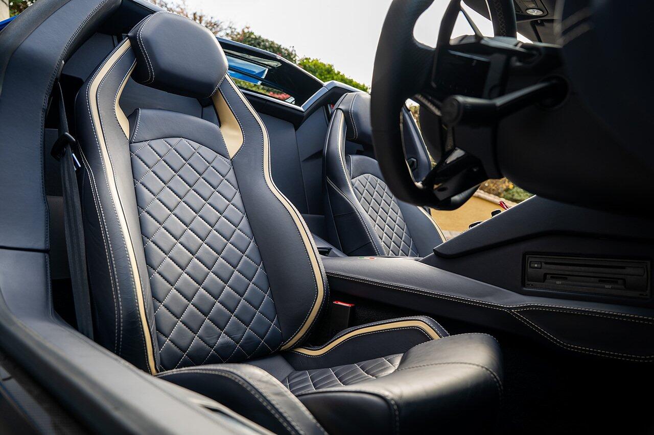 Lamborghini Aventador view 54