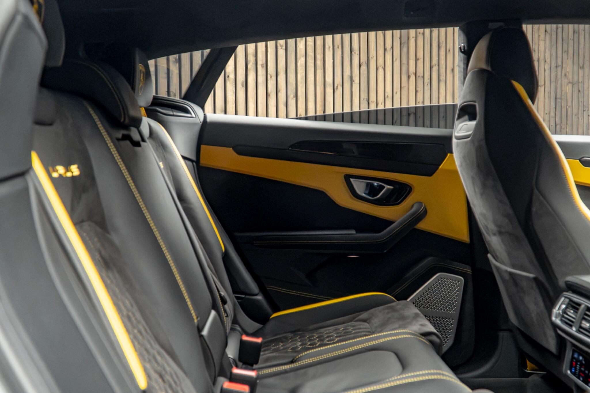 Lamborghini Urus view 49