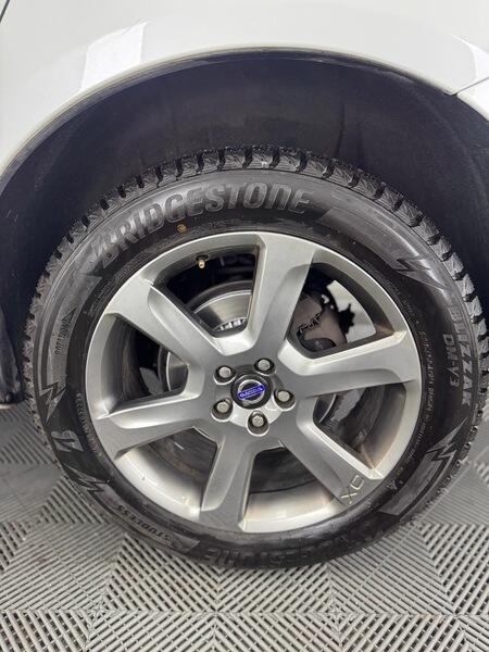 2014 Volvo XC60 3.0 T6 SE Lux Nav Estate 5dr Petrol Geartronic AWD Euro 5 (304 ps) • 40,000 miles image 16