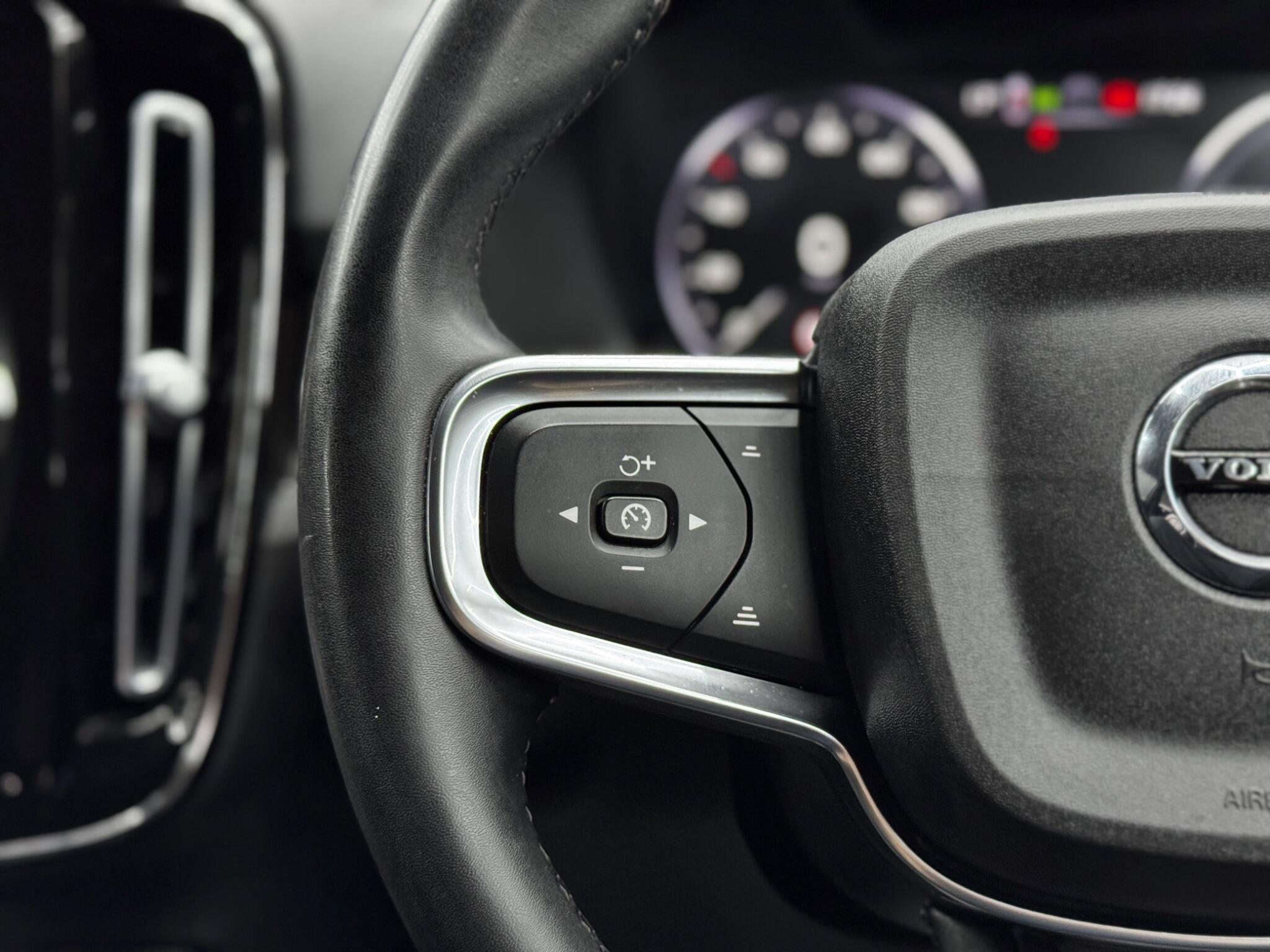 Volvo XC40 view 20