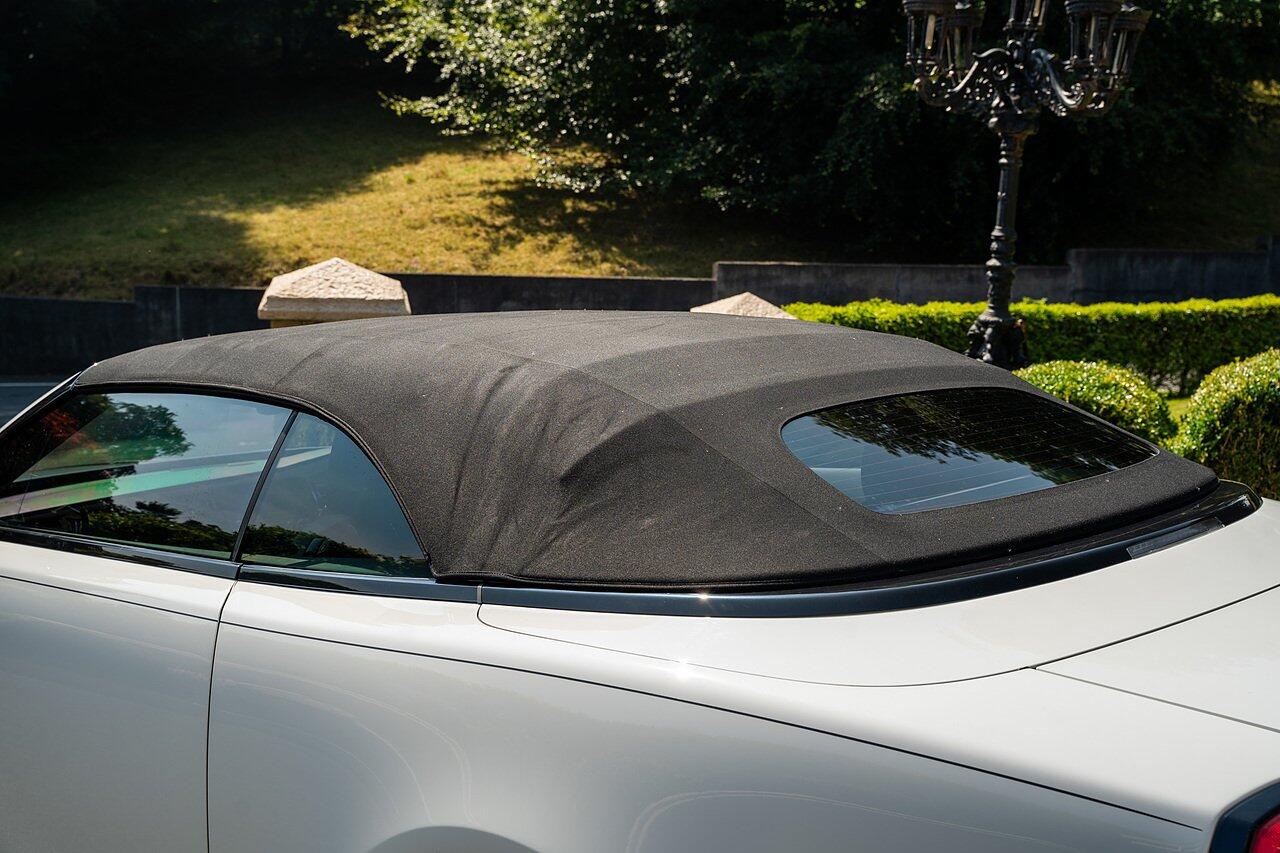 Rolls-Royce Dawn view 106