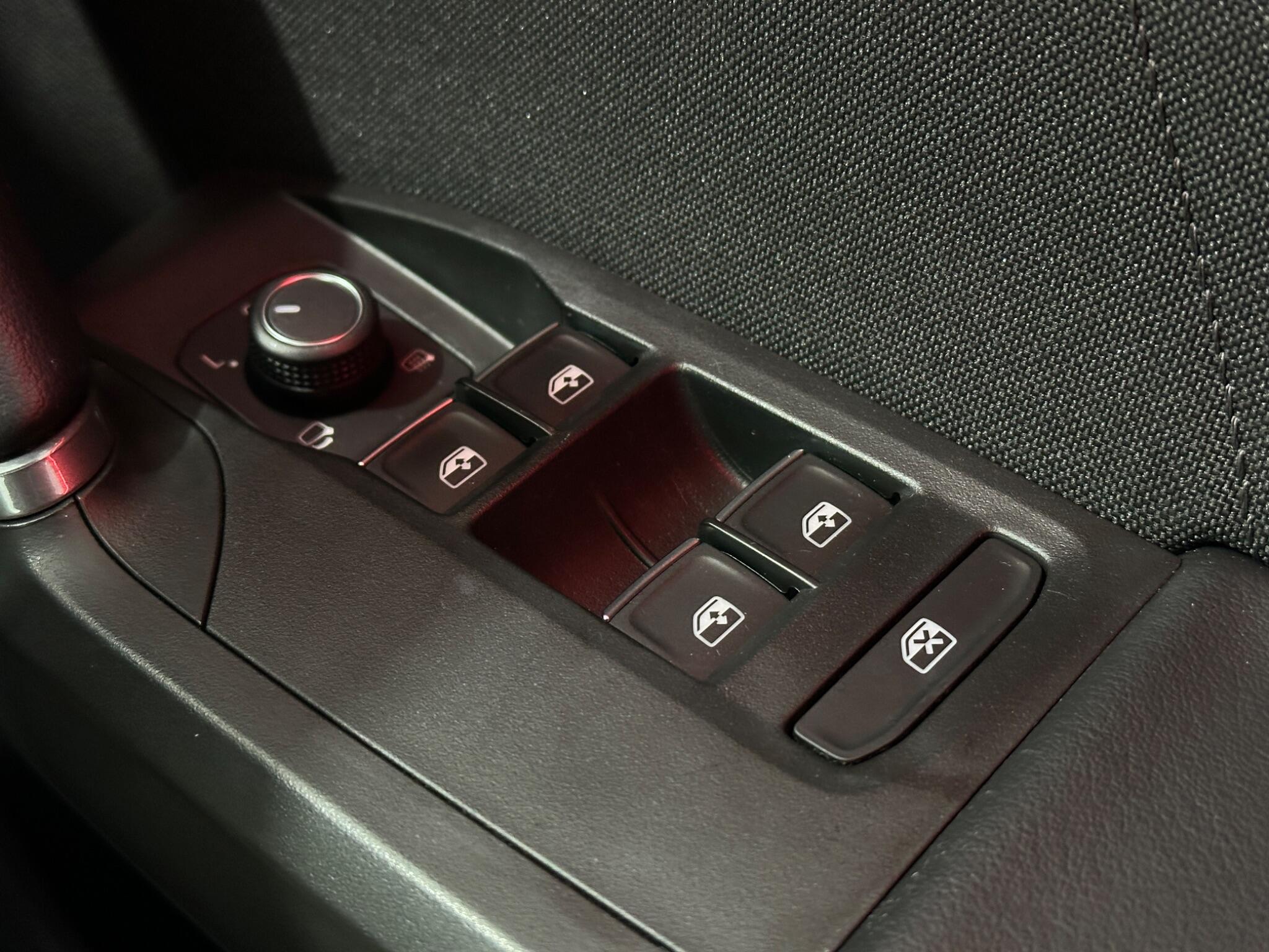 Cupra Leon view 19