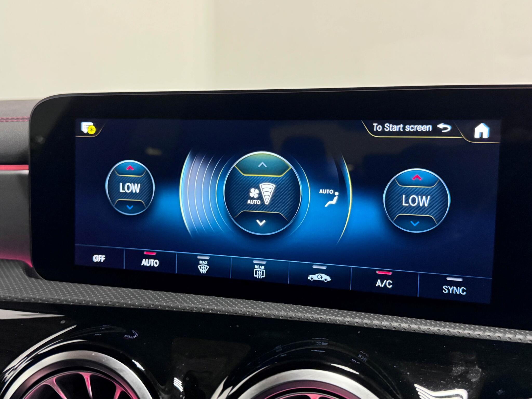 Mercedes-Benz Cla view 43