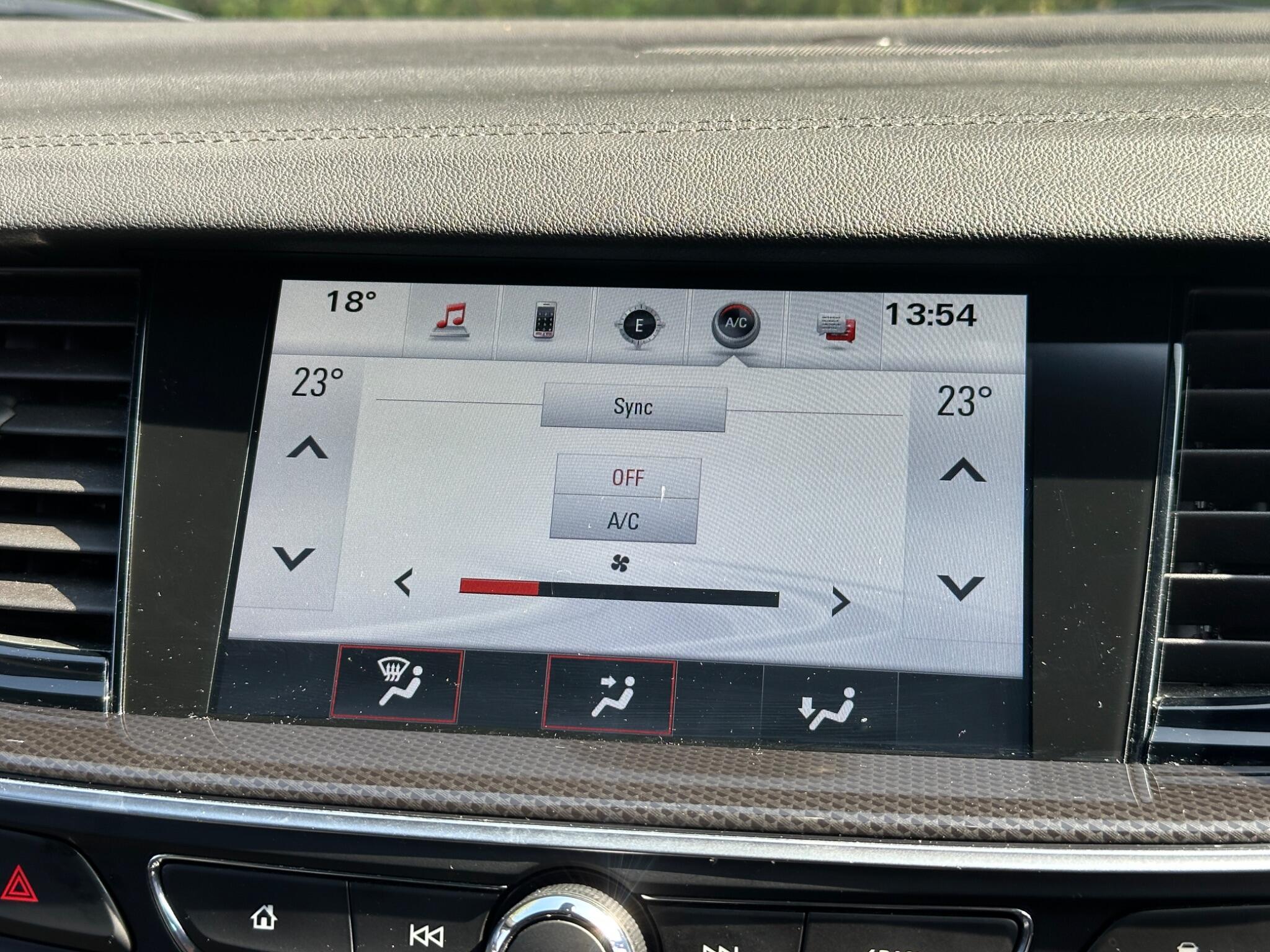 Vauxhall Insignia view 36
