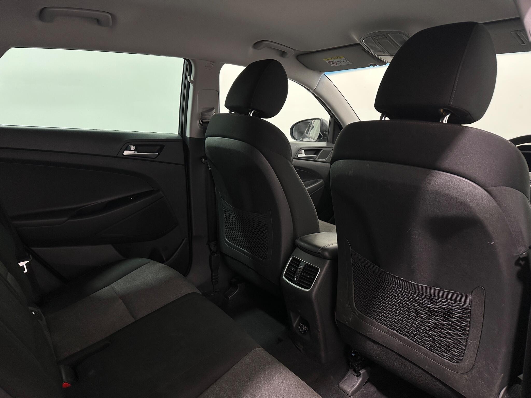 Hyundai Tucson view 38