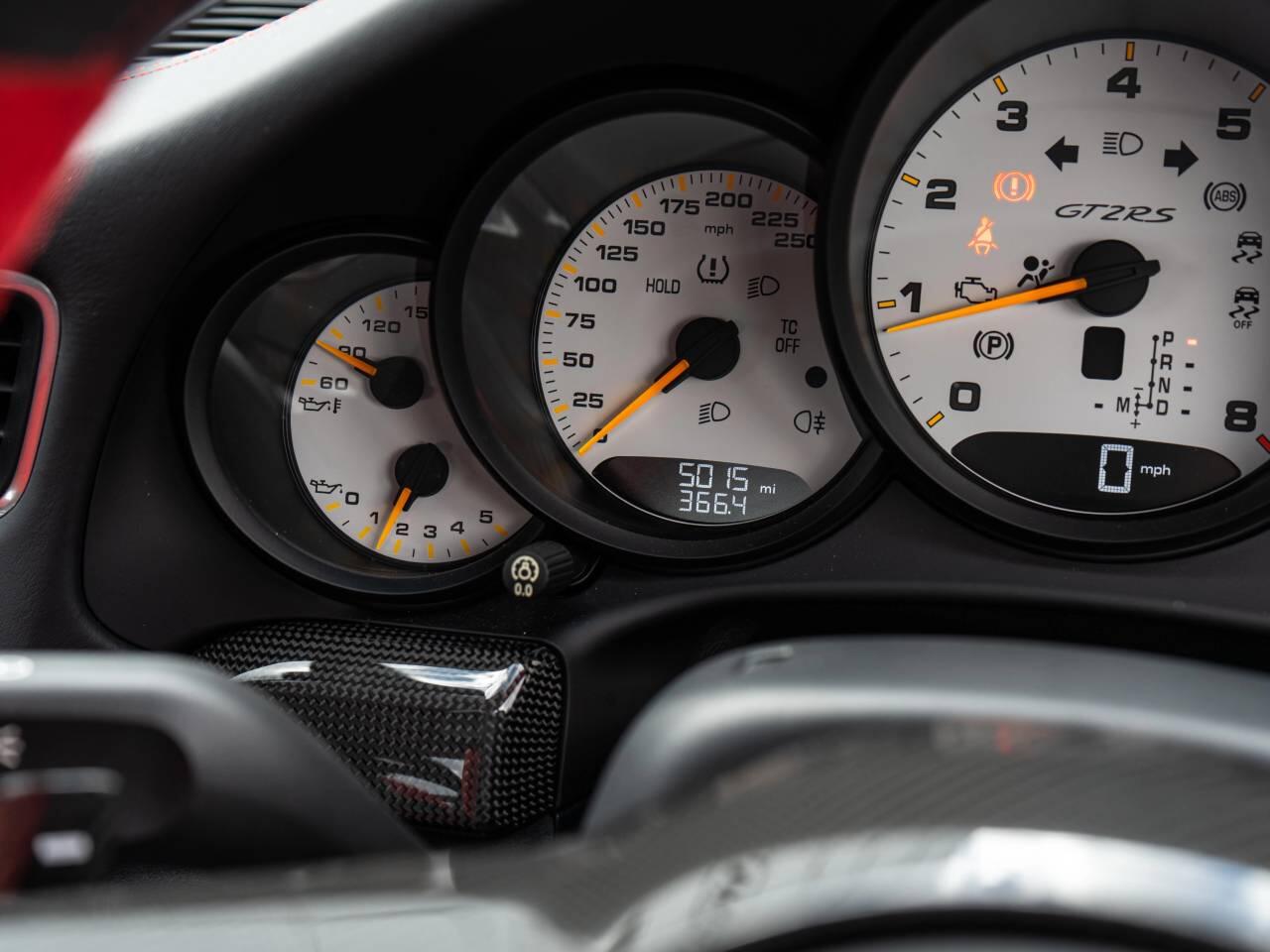 Porsche 911 view 29