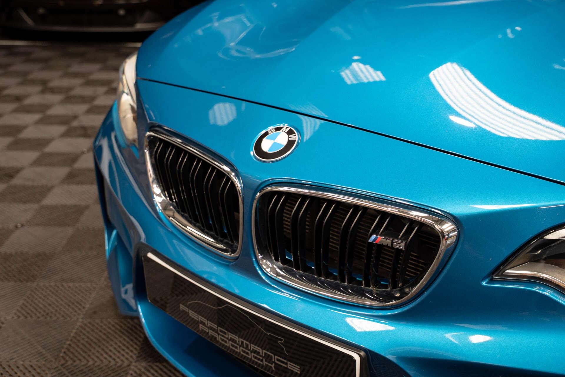 BMW M2 view 12