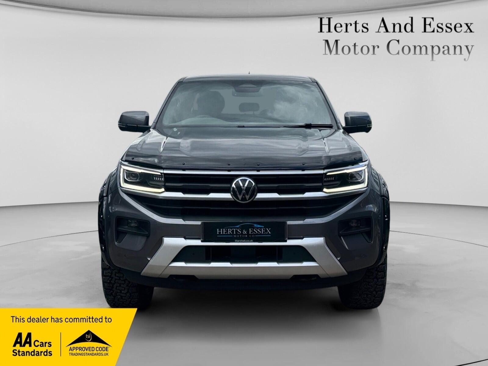 Volkswagen Amarok view 2
