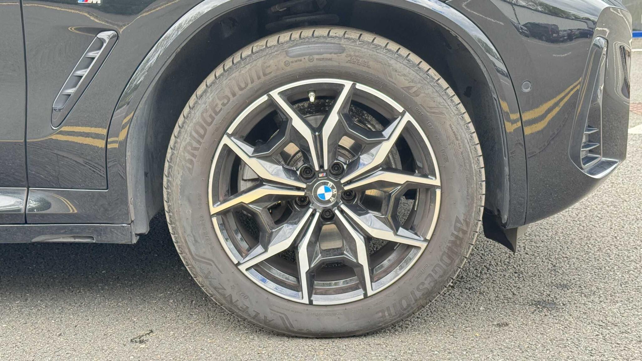 BMW X3 view 4