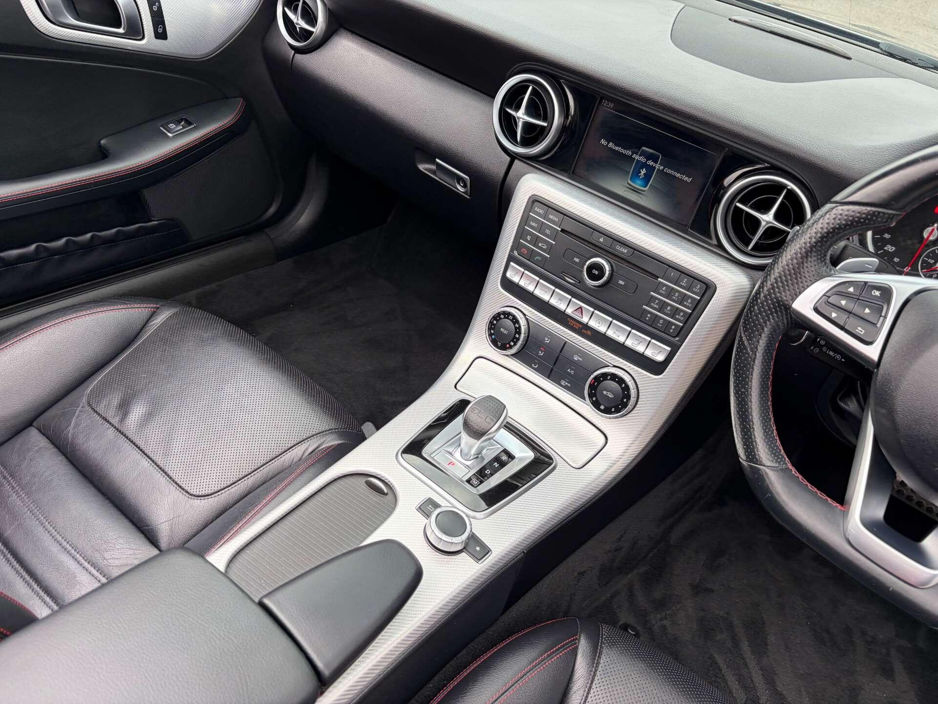 Mercedes-Benz SLC view 34