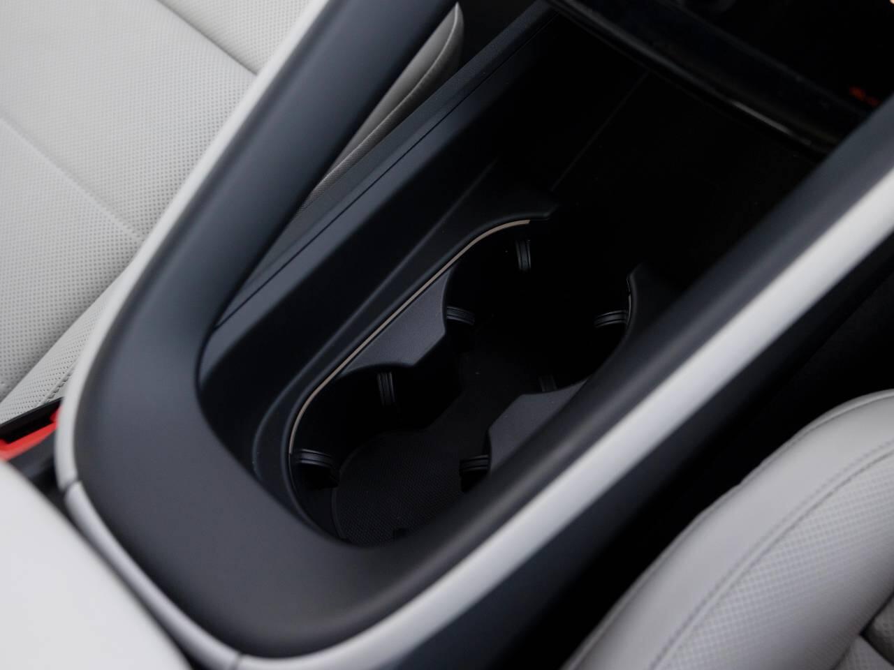 Porsche Macan view 58