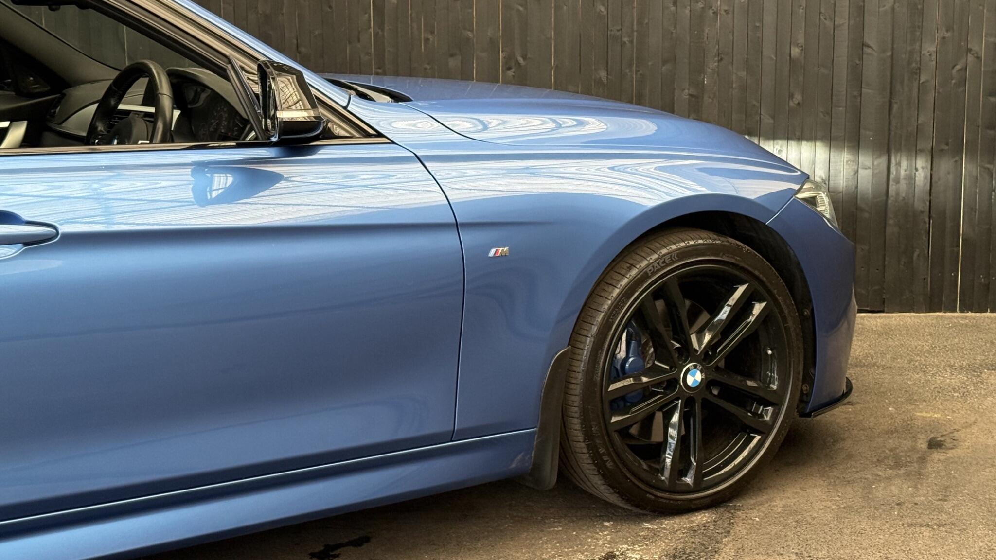 BMW 3 Series view 21