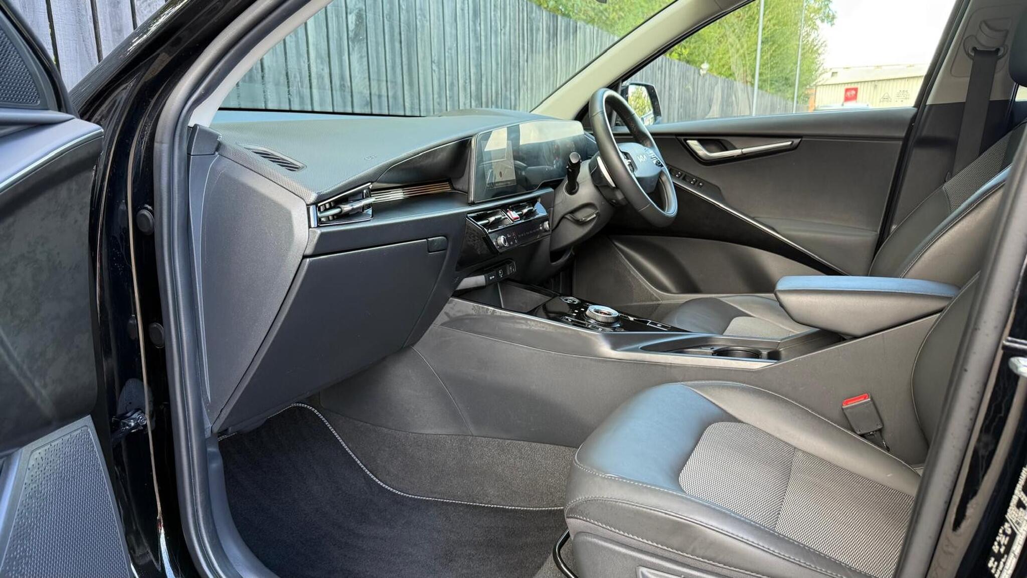 Kia Niro view 24