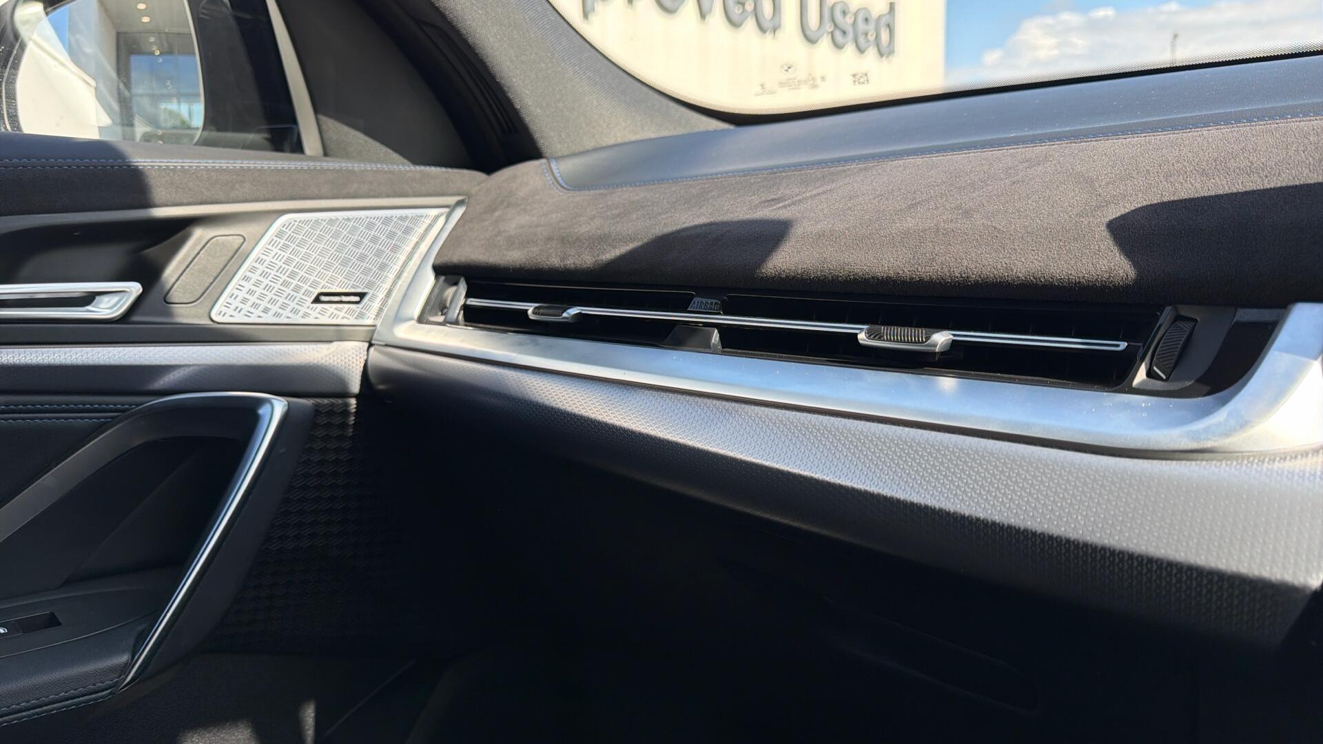 BMW X2 view 60