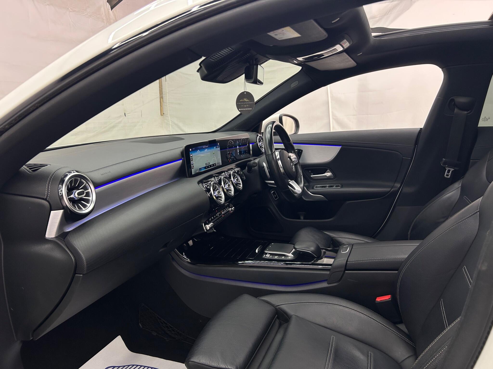 Mercedes-Benz Cla view 49