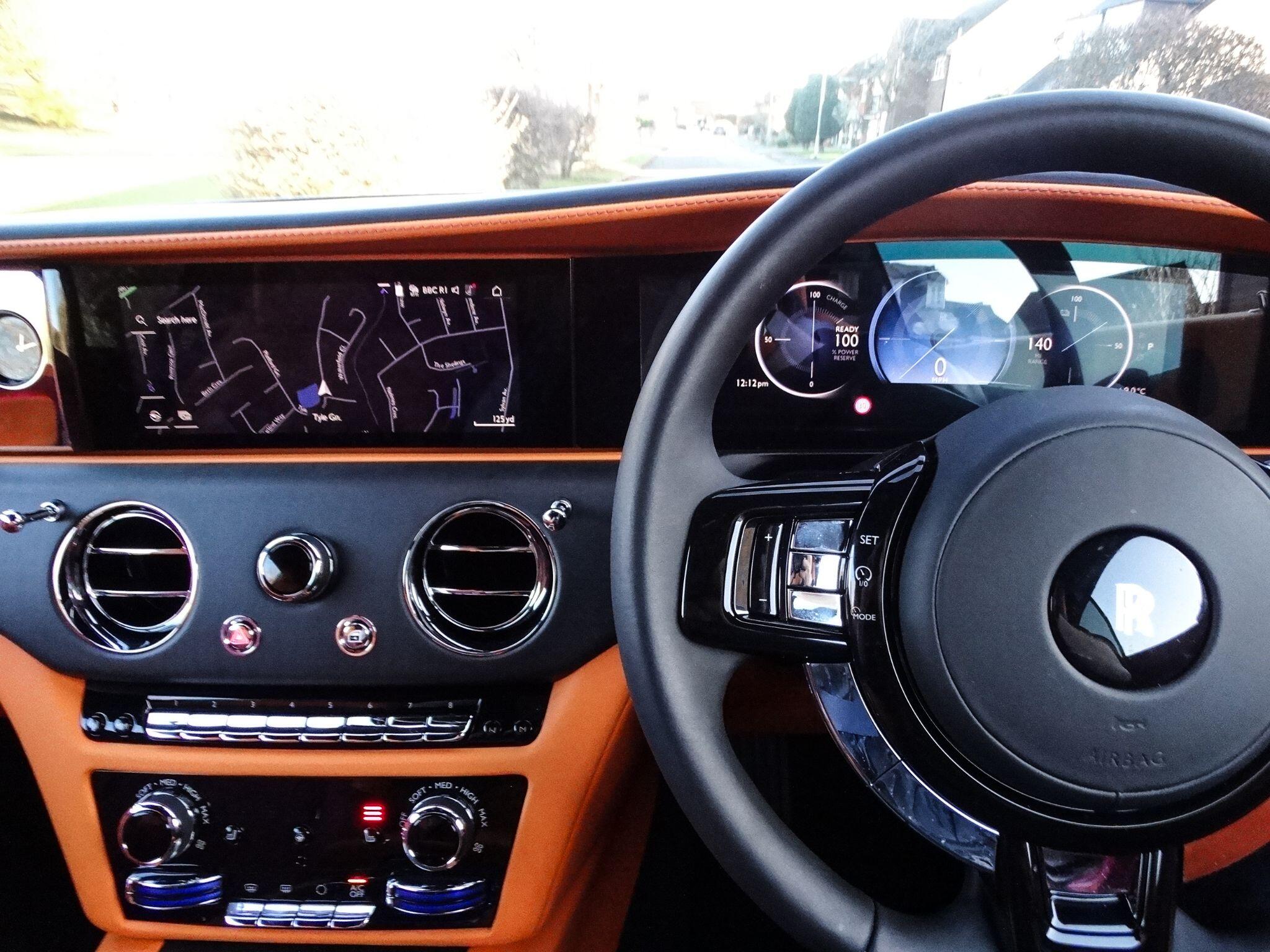 Rolls-Royce Spectre view 10