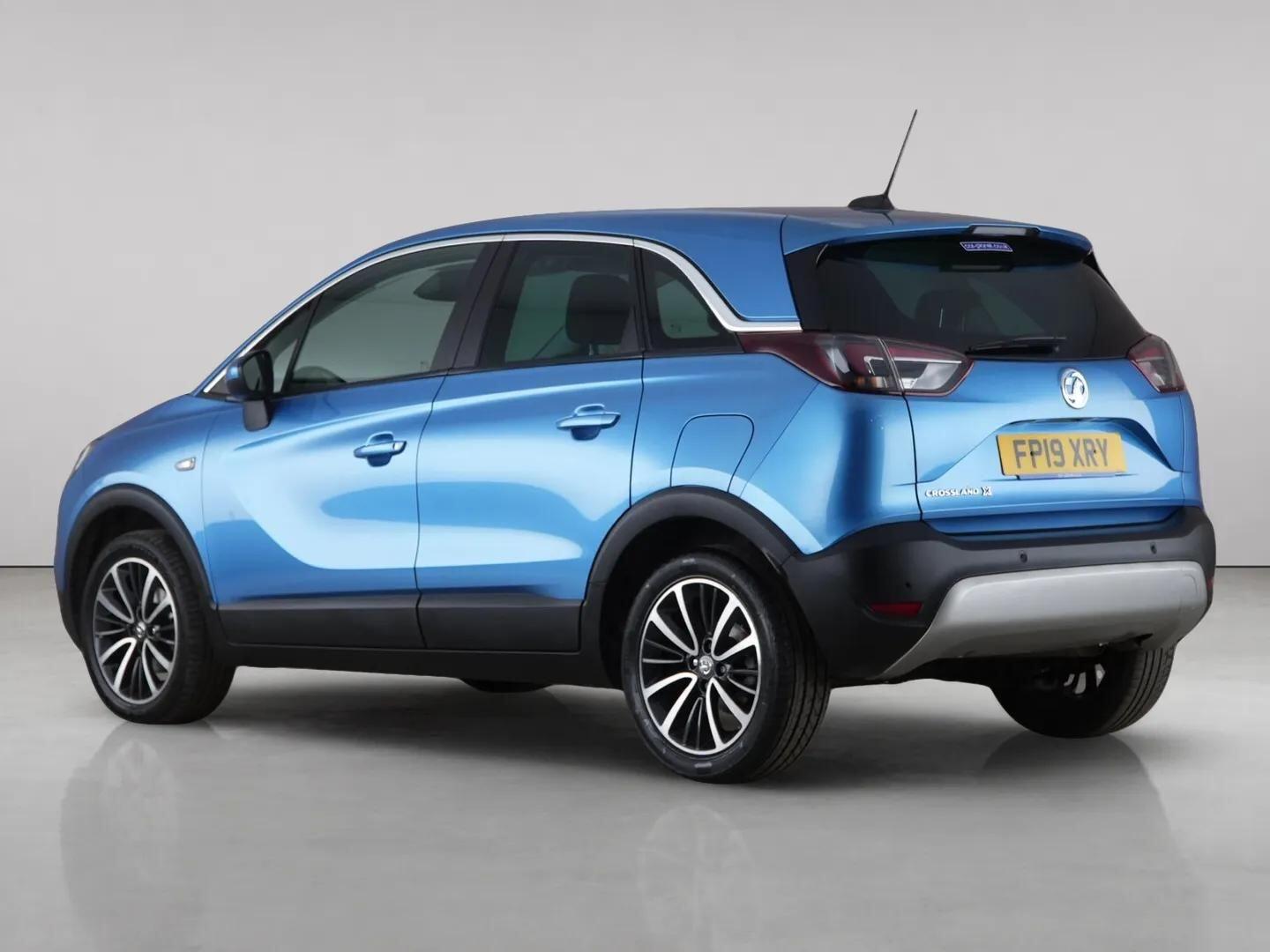 Vauxhall Crossland X view 5