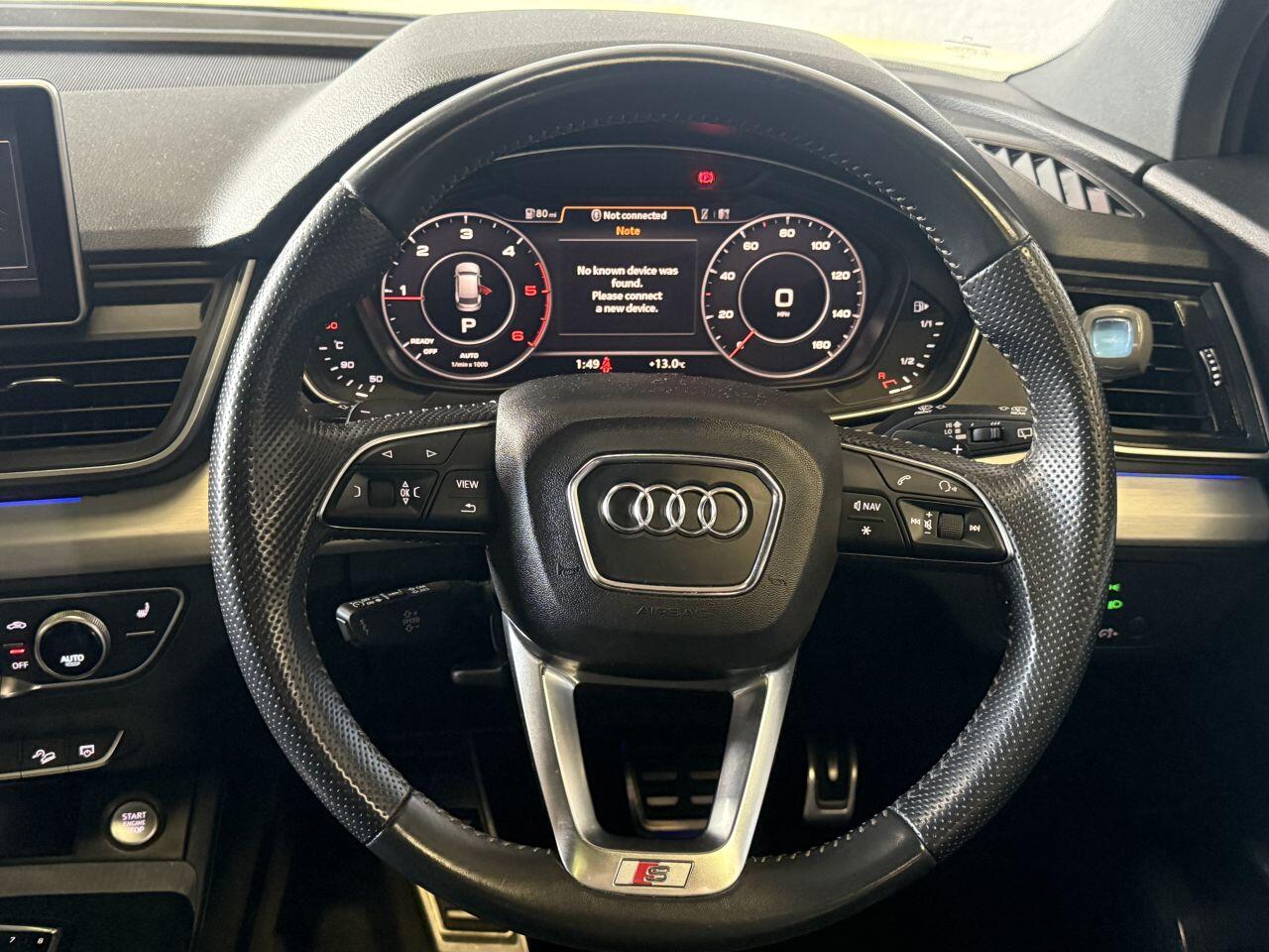 Audi Q5 view 32