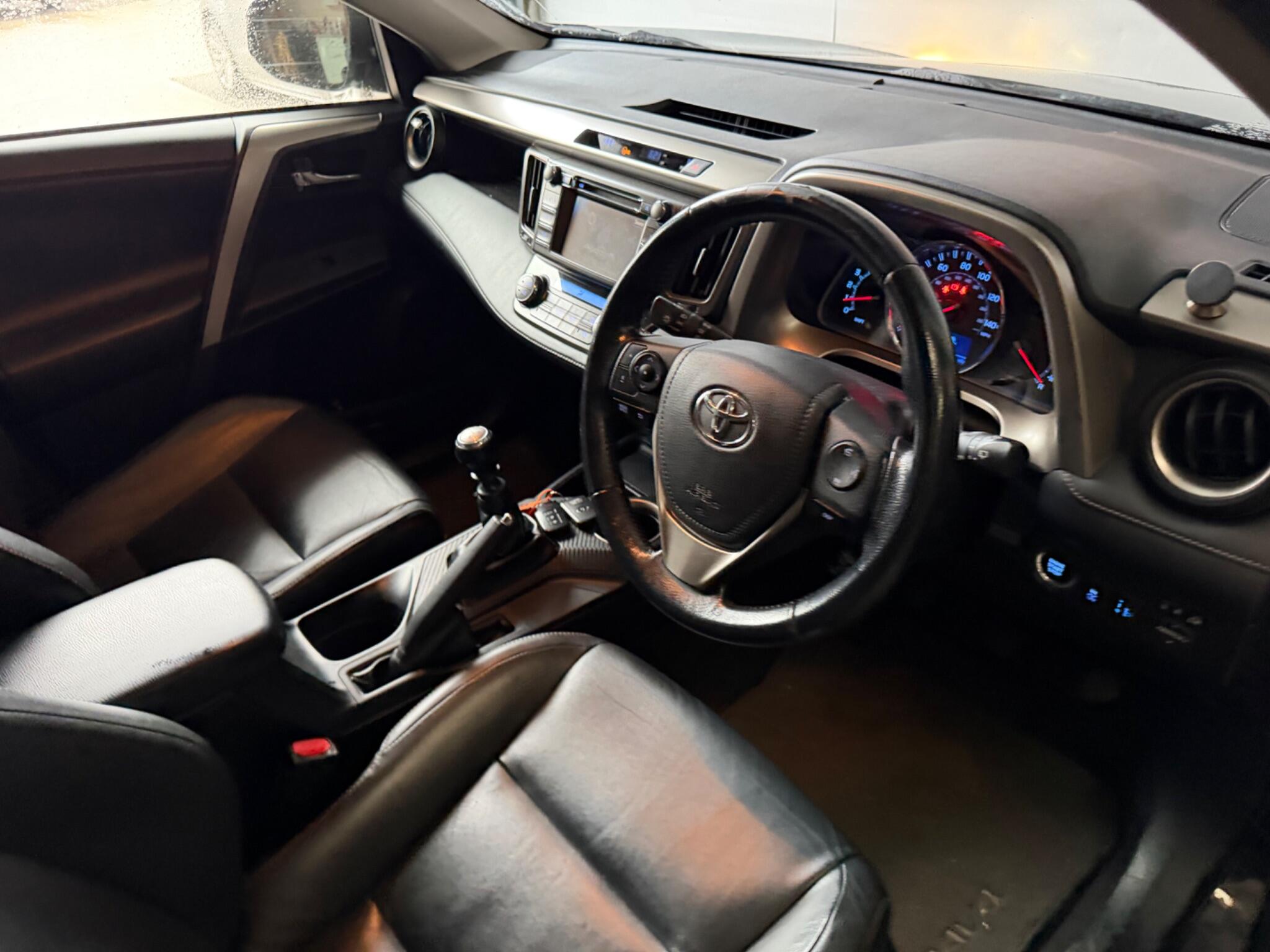 Toyota RAV4 view 22