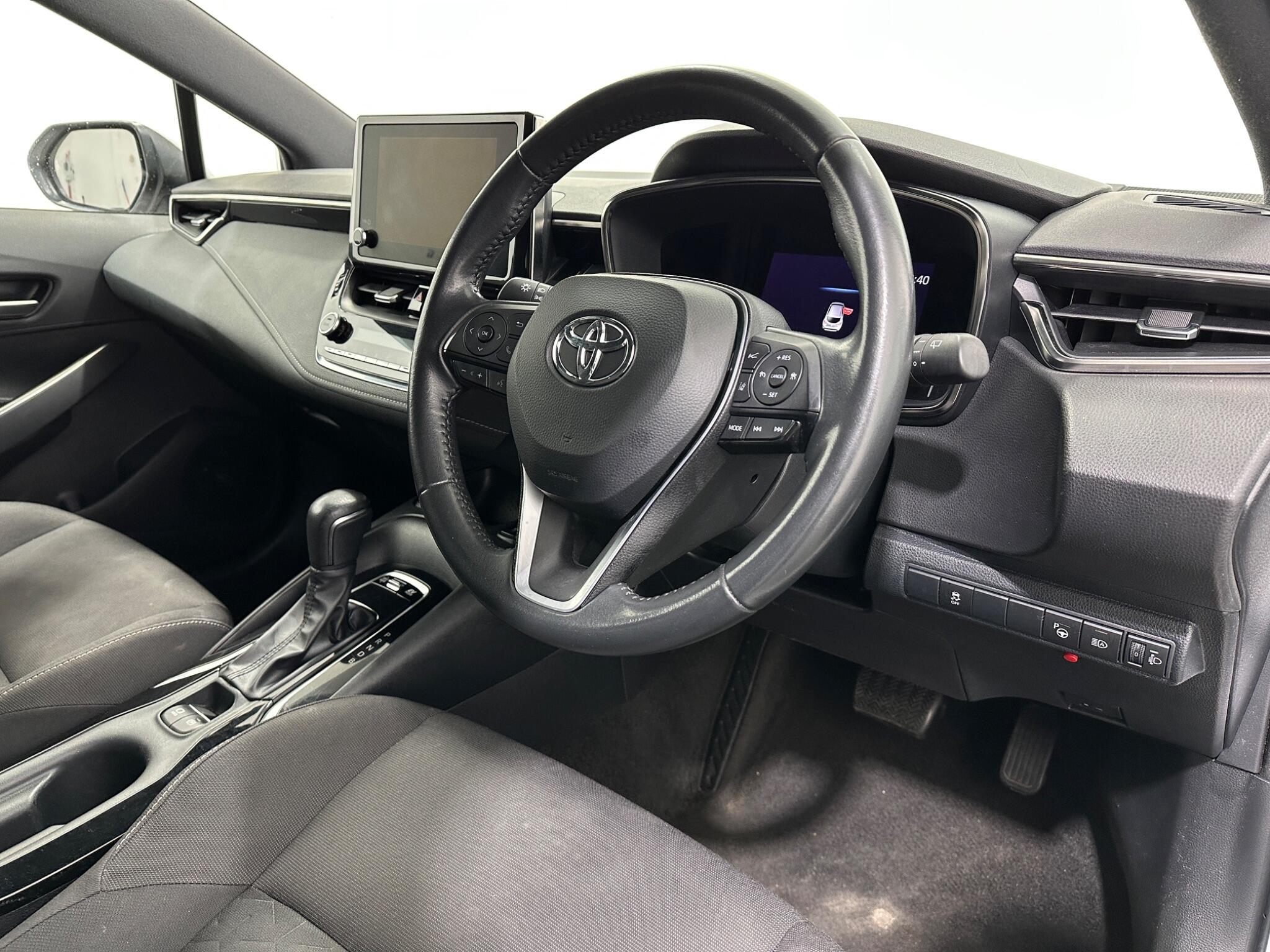 Toyota Corolla view 11