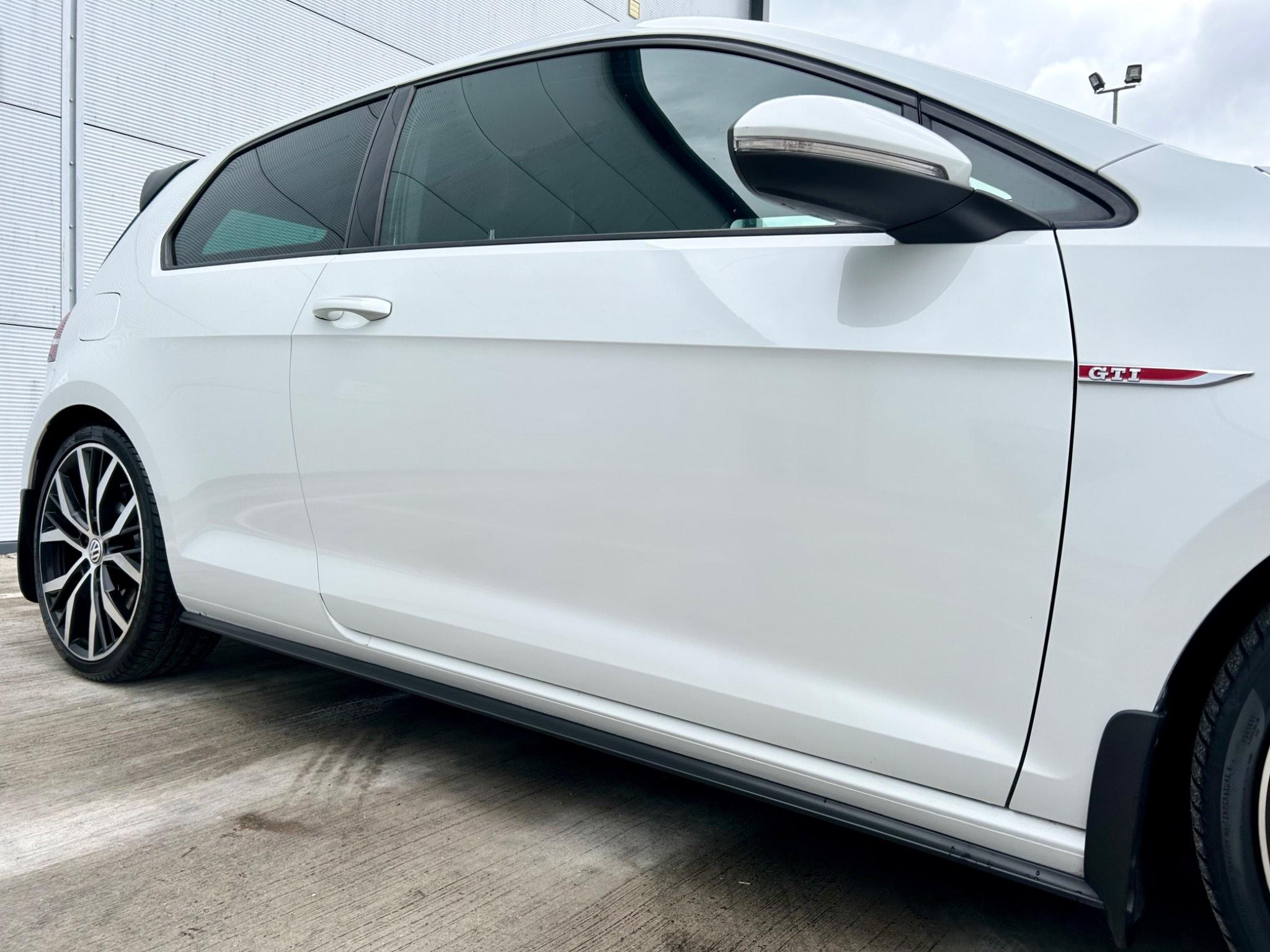 Volkswagen Golf view 11