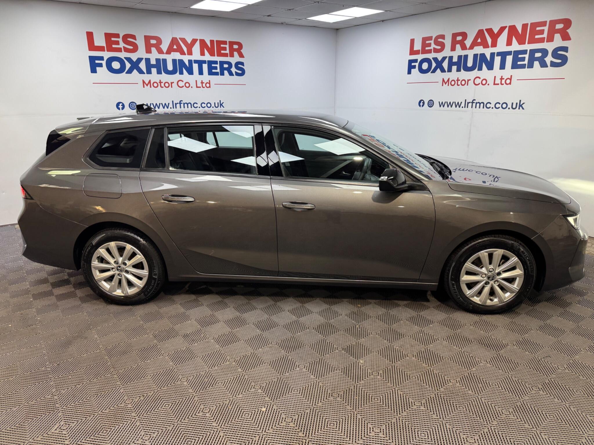 Vauxhall Astra view 2