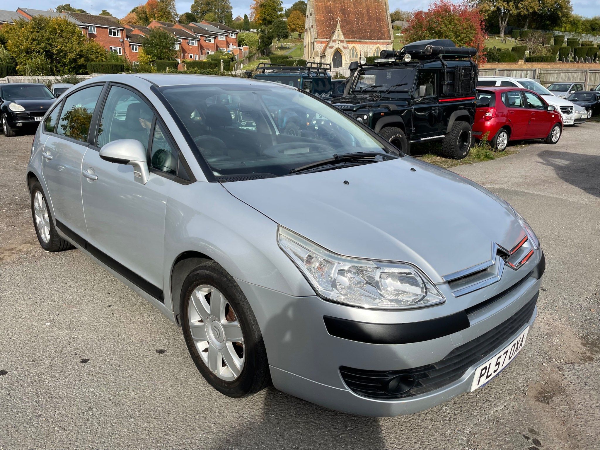 VOLKSWAGEN GOLF 1.6 TDI SE HATCHBACK 5DR DIESEL MANUAL EURO 5 105 PS 11...