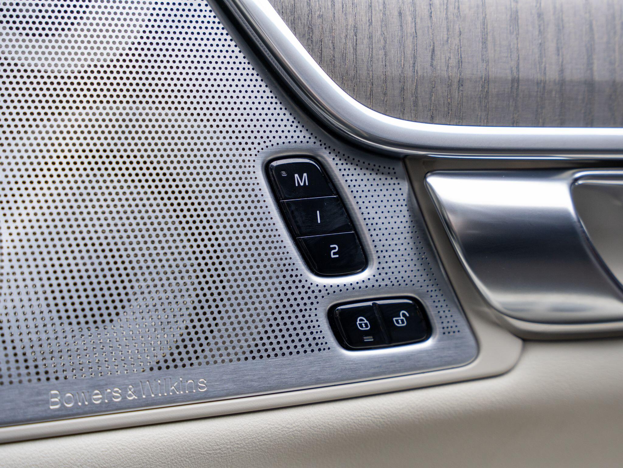 Volvo V90 view 8