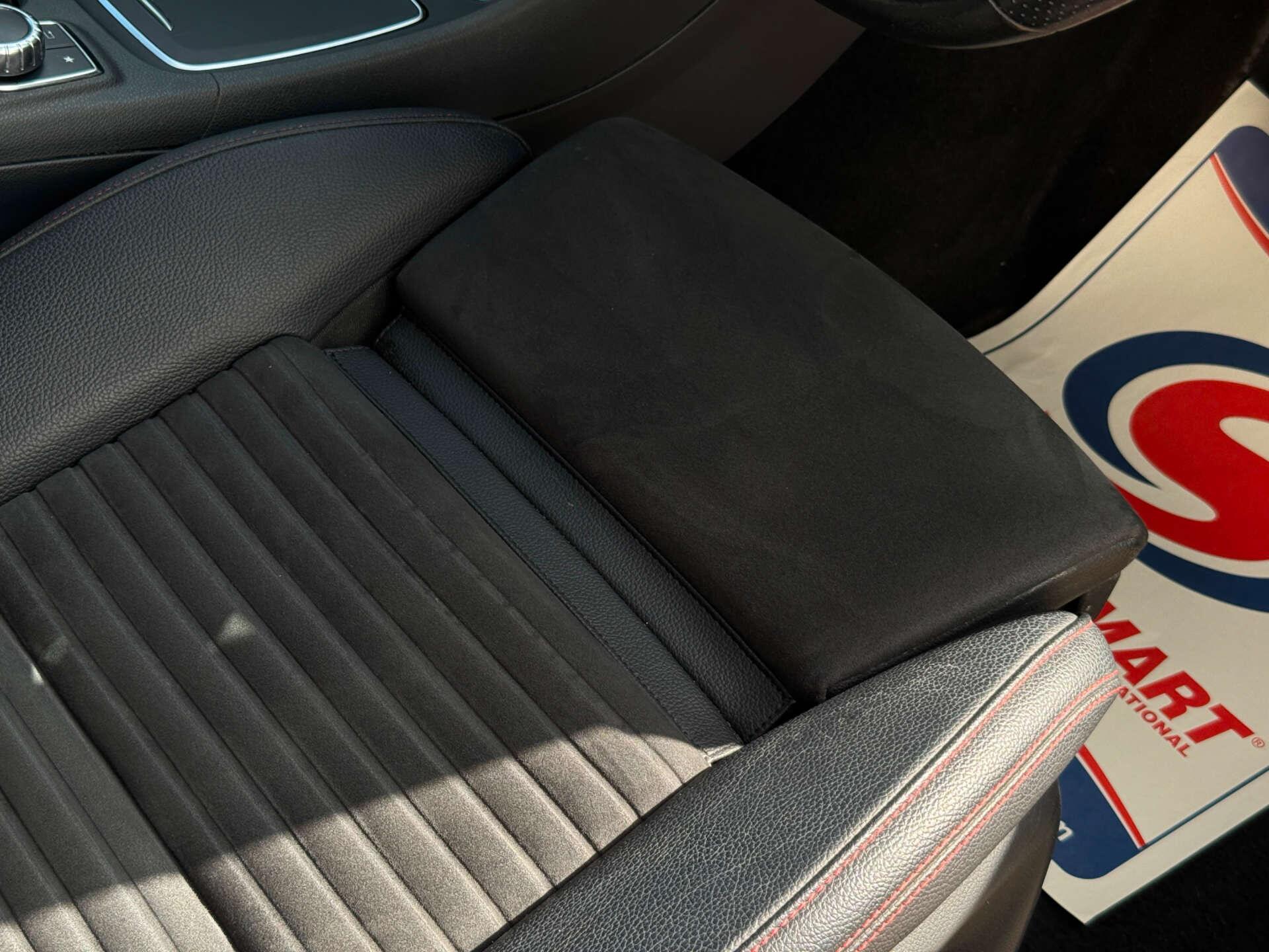 Mercedes-Benz Gla view 64