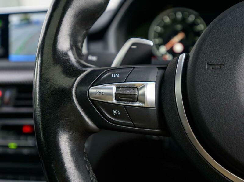 BMW X6 view 33
