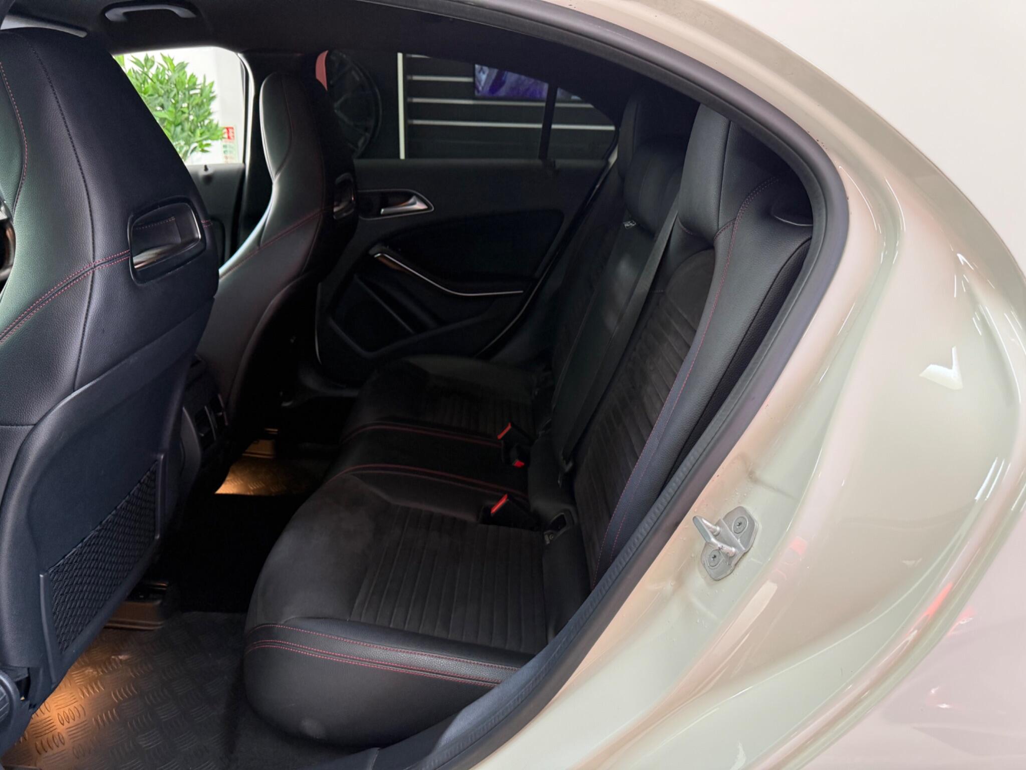 Mercedes-Benz A-Class view 28
