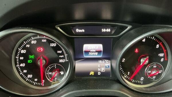Mercedes-Benz Cla view 8
