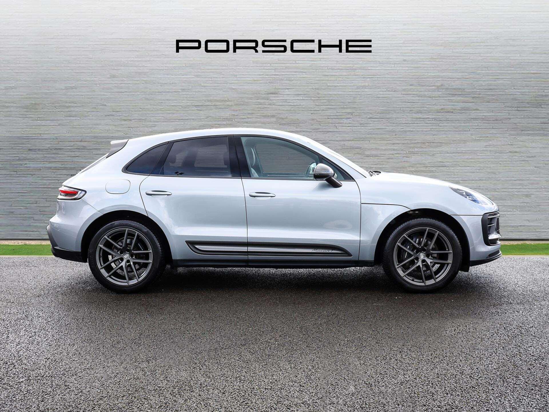 Porsche Macan view 7