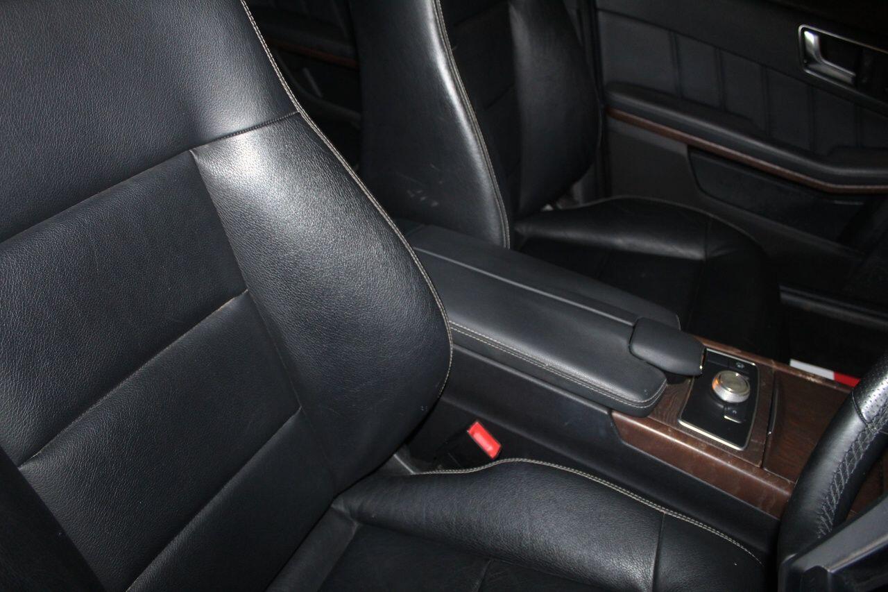 Mercedes-Benz E-Class view 43