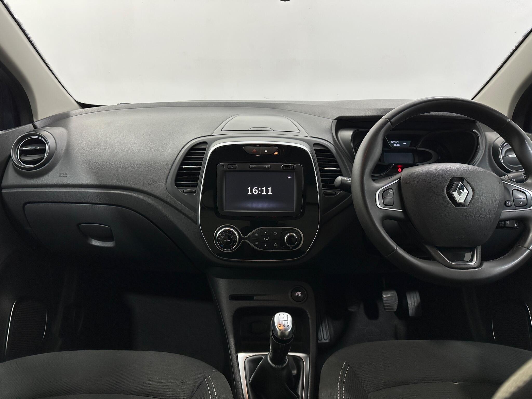 Renault Captur view 18