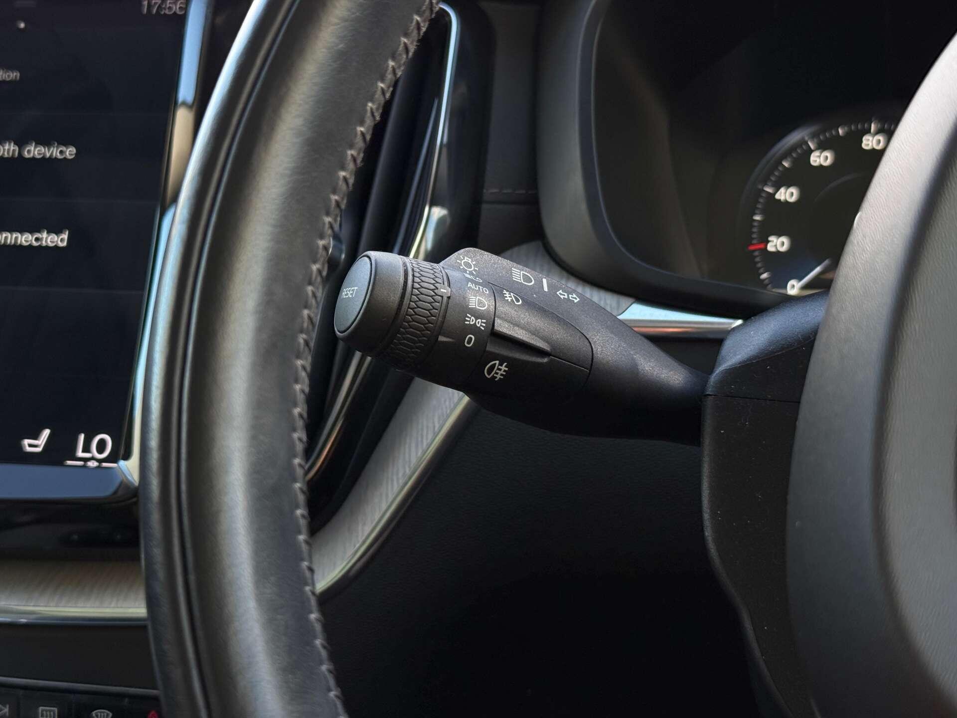 Volvo XC60 view 29