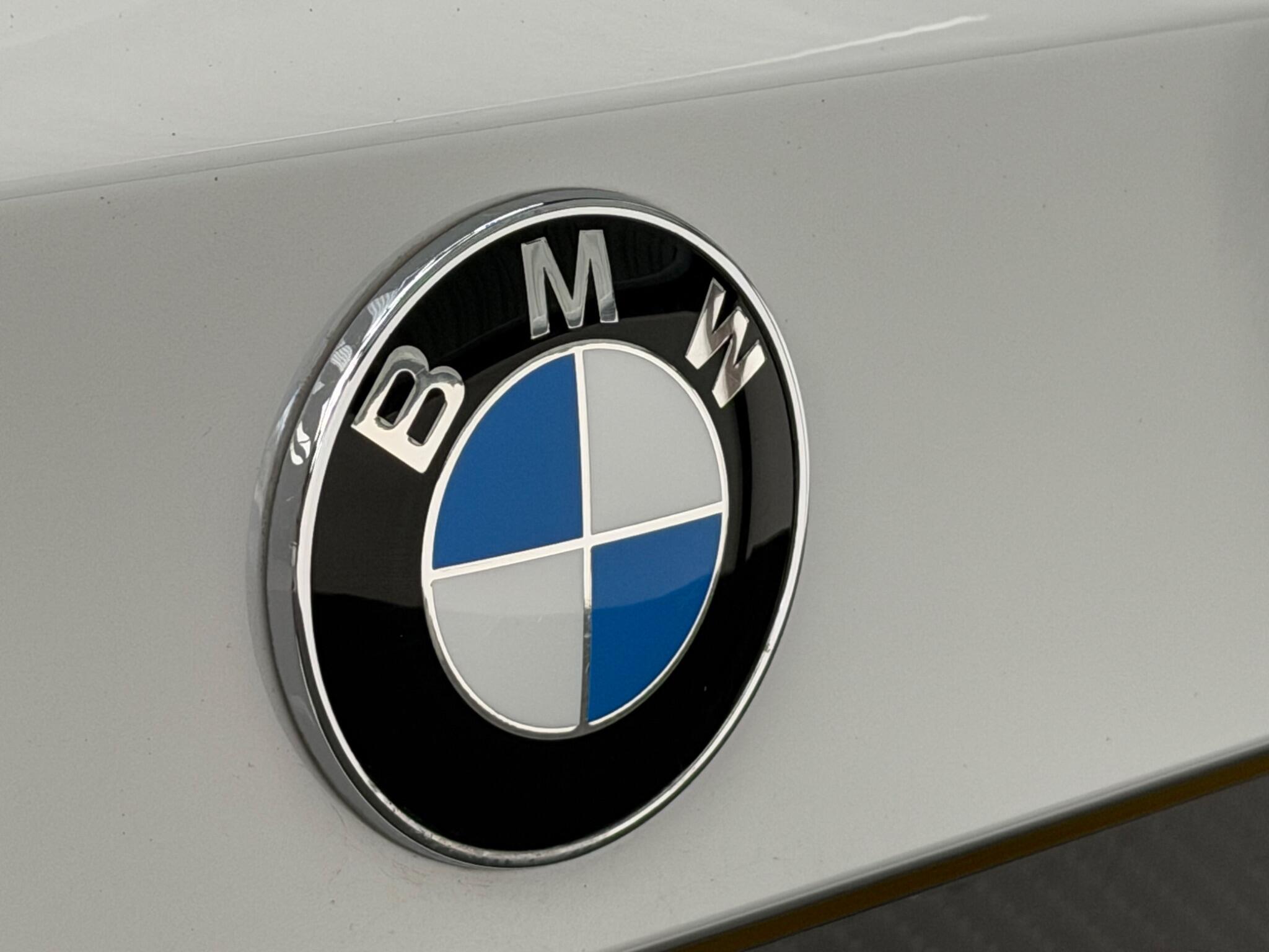 BMW M3 view 16