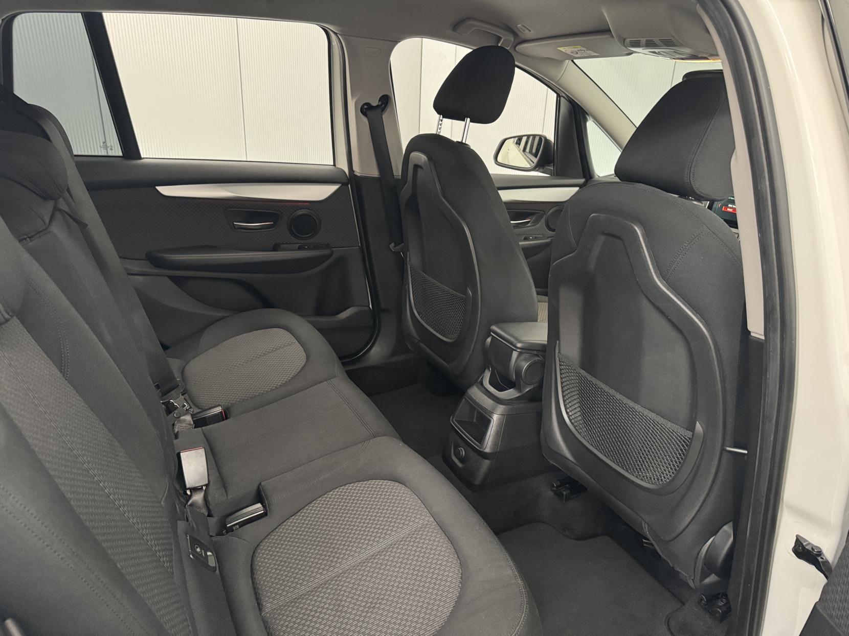 BMW 2 Series Gran Tourer view 60