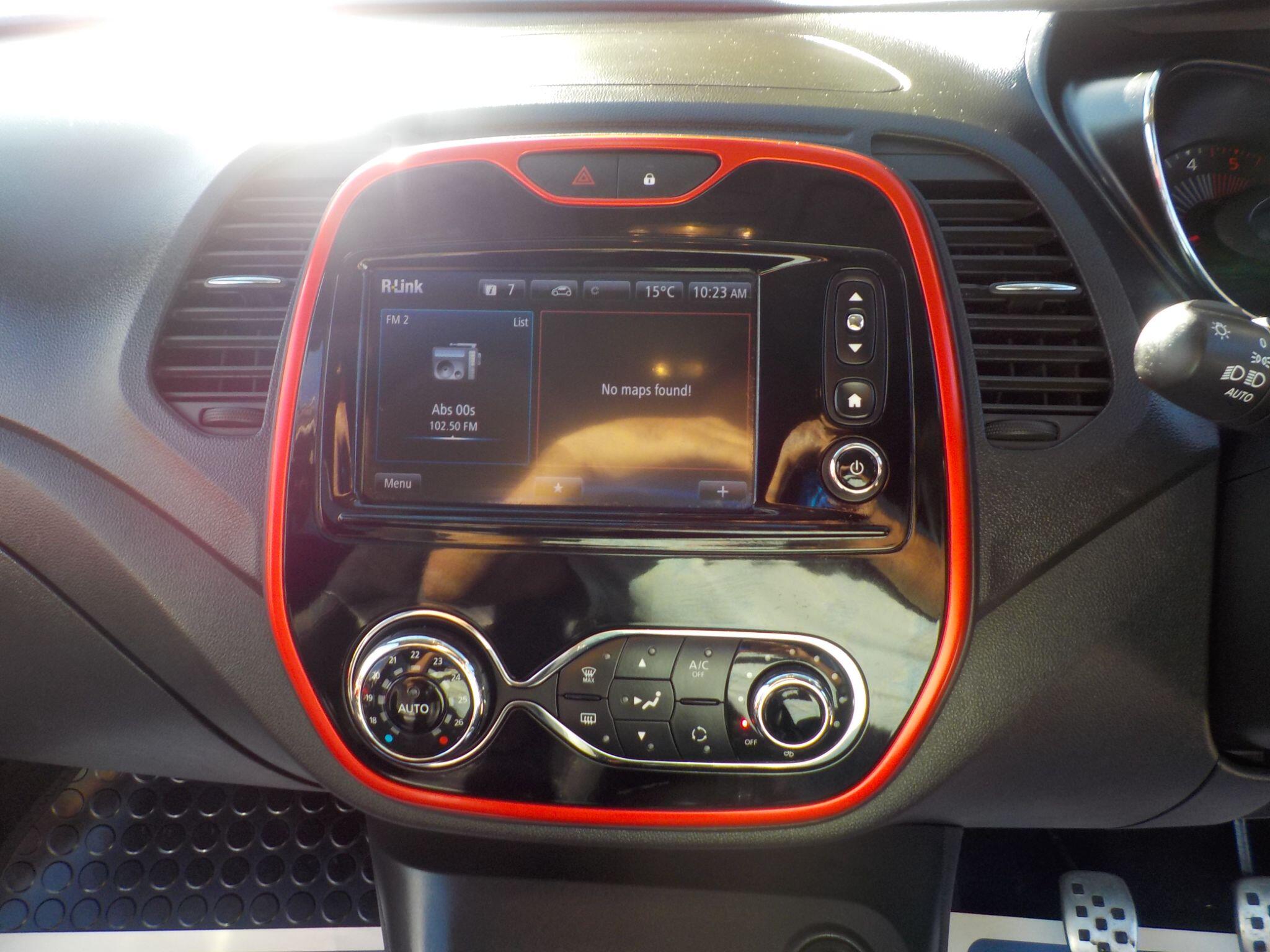 Renault Captur 1.5 dCi ENERGY Signature Nav Euro 6 (s/s) 5dr