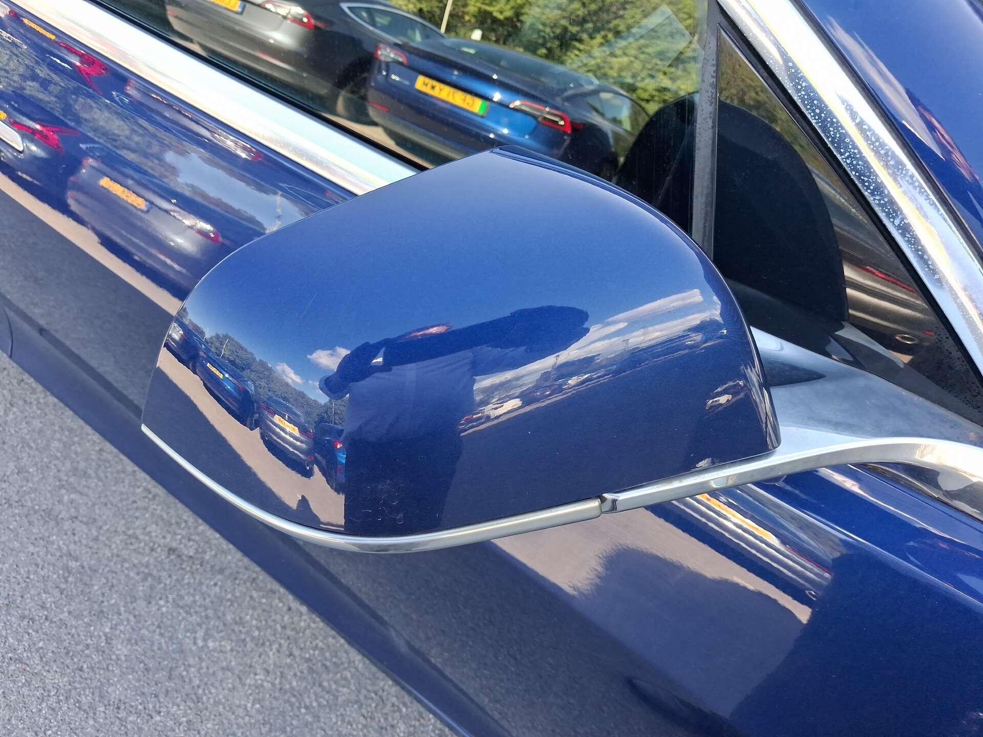 Tesla Model 3 view 12